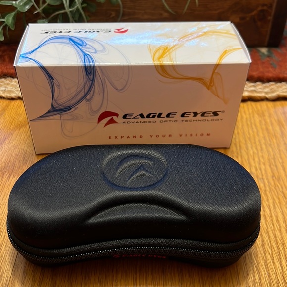 Eagle Eyes Clip On Night Glasses - Picture 2 of 2